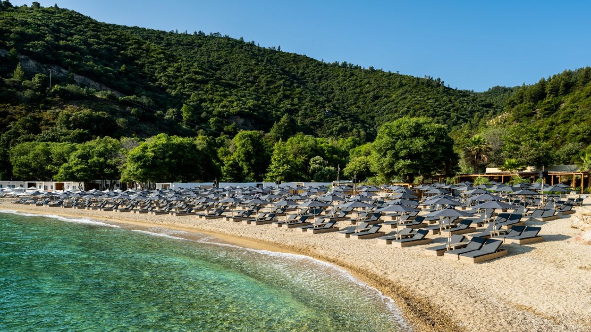 Χαλκιδική: «Κόβουν» τα ντους στις παραλίες για να μην στερέψει το νερό