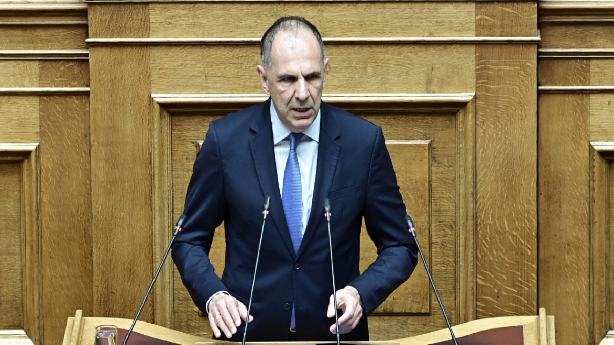 Το μήνυμα Γεραπετρίτη από την Τήνο: Ισχυρή Ελλάδα, ισχυρή αποτροπή