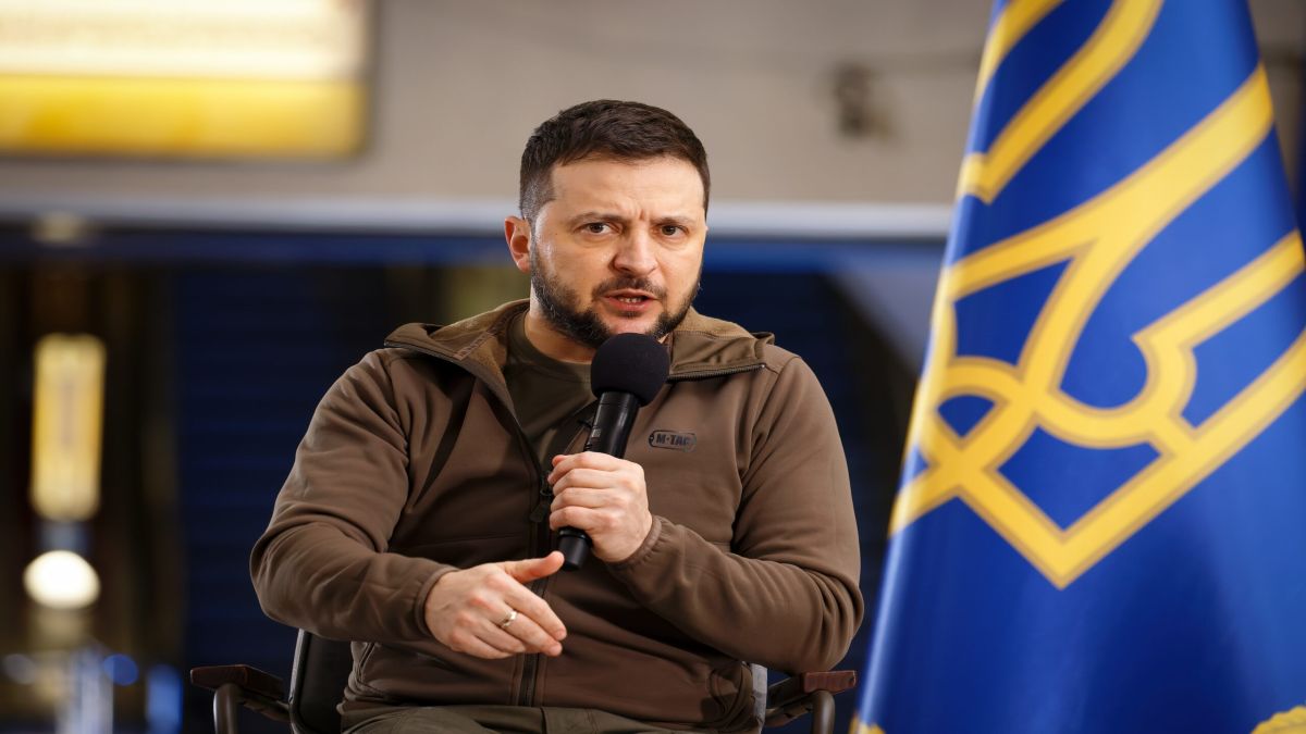 Ο πρώην υπουργός Άμυνας «ταράζει» την Ουκρανία: «Δεν μπορεί ο Πούτιν να αποφασίζει πότε θα ψηφίσουμε»