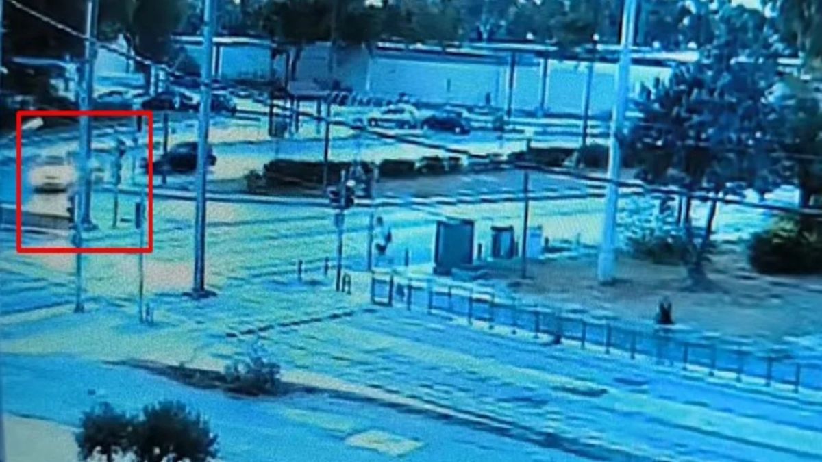 Τροχαίο στη Βούλα: Κλινικά νεκρός ο 39χρονος οδηγός μηχανής μετά τη σύγκρουση με ταξί