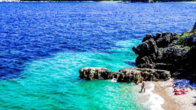 Καιρός σήμερα 27/8: Κορυφώνεται η ζέστη – Ισχυροί βοριάδες σε Αττική, Θεσσαλονίκη και νησιά