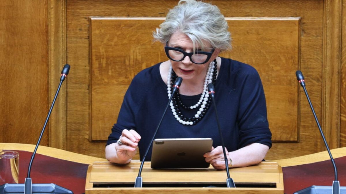 Καρανίκας κατά Ακρίτα: «Δεν γίνεται η influencer του ΣΥΡΙΖΑ να γίνει αντιπρόεδρος της Βουλής»