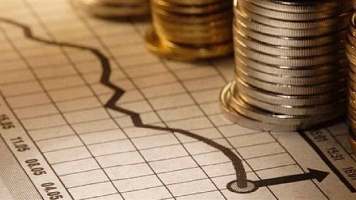 Fitch: Το ελληνικό χρέος πέφτει στο 125% του ΑΕΠ το 2029