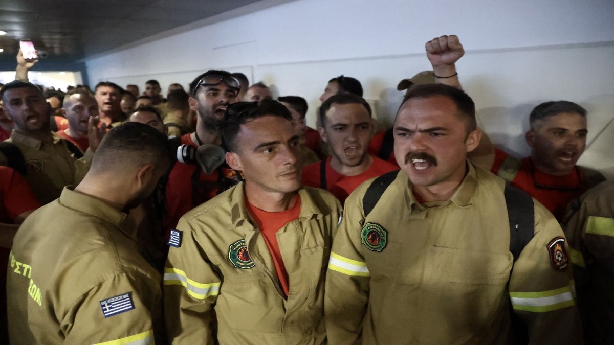 Εποχικοί πυροσβέστες: Αυξάνονται οι ώρες απασχόλησης – Πάνω από 3 εκατ. ευρώ η πρόσθετη δαπάνη