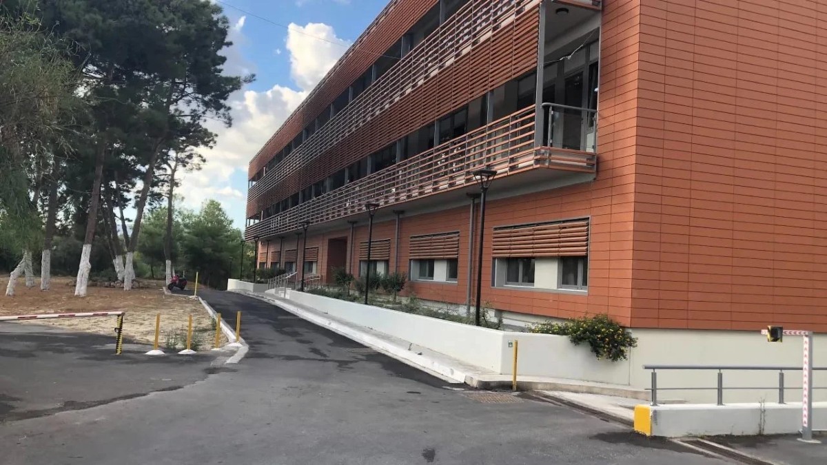Βενιζέλειο: Έπεσε η οροφή σε γραφείο της Χειρουργικής – «Δεν ζητάμε άλλη ανακοίνωση, ζητάμε χρηματοδότηση»