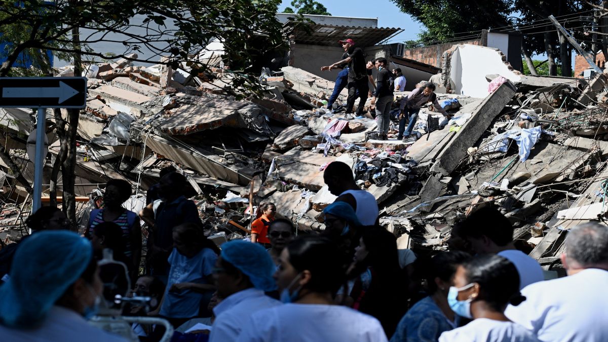 Βίντεο-σοκ από την Κολομβία: Πανικόβλητοι επιβάτες προσπαθούν να προστατευτούν από τα συντρίμμια