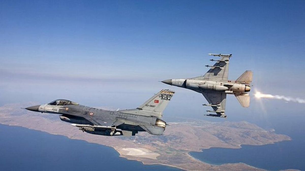 Τουρκία: Συνετρίβη μαχητικό F-16 σε εκπαιδευτική πτήση – Σώος ο πιλότος