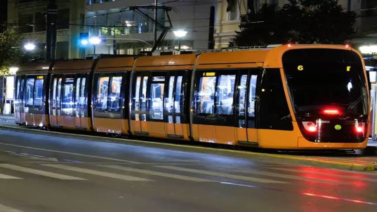 Πιο γρήγορα με το Τραμ: Μειώνονται οι αναμονές στις ώρες αιχμής