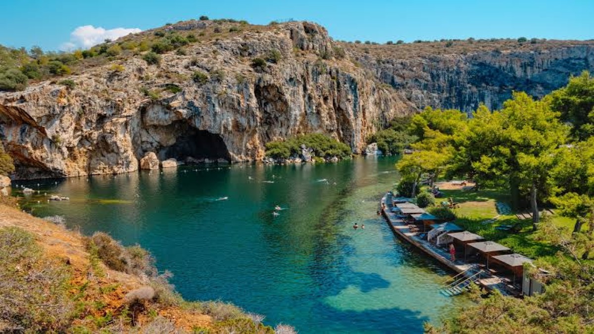 Η τέλεια καλοκαιρινή ημέρα στην Αθηναϊκή Ριβιέρα – Από τη Λίμνη Βουλιαγμένης μέχρι θερινό σινεμά