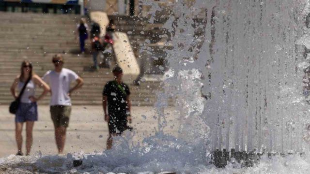 Καιρός σήμερα: Στους 38 βαθμούς ο υδράργυρος – Ισχυροί βοριάδες στην Αττική