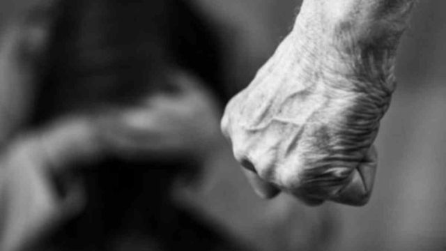 Θεσσαλονίκη: Ελεύθερη η 25χρονη που μαχαιρώθηκε από τον 31χρονο – «Με χτυπούσε με δύο μαχαίρια»