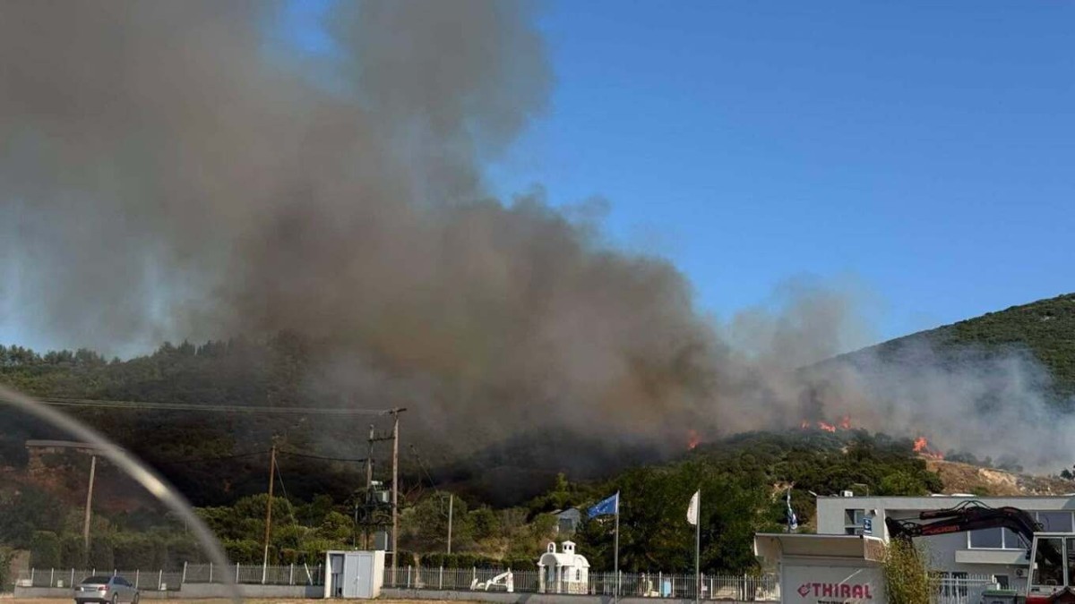 Φωτιά τώρα στο Κοκκινόχωμα Καβάλας: Μεγάλη κινητοποίηση της Πυροσβεστικής – Σηκώθηκαν τρία εναέρια