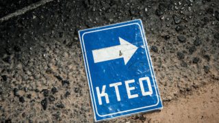 Ψηφιακό «κυνήγι» στους δρόμους: Έρχεται «τσουχτερό» πρόστιμο 400 ευρώ για τα ΚΤΕΟ – Στο μικροσκόπιο εκατοντάδες χιλιάδες οχήματα