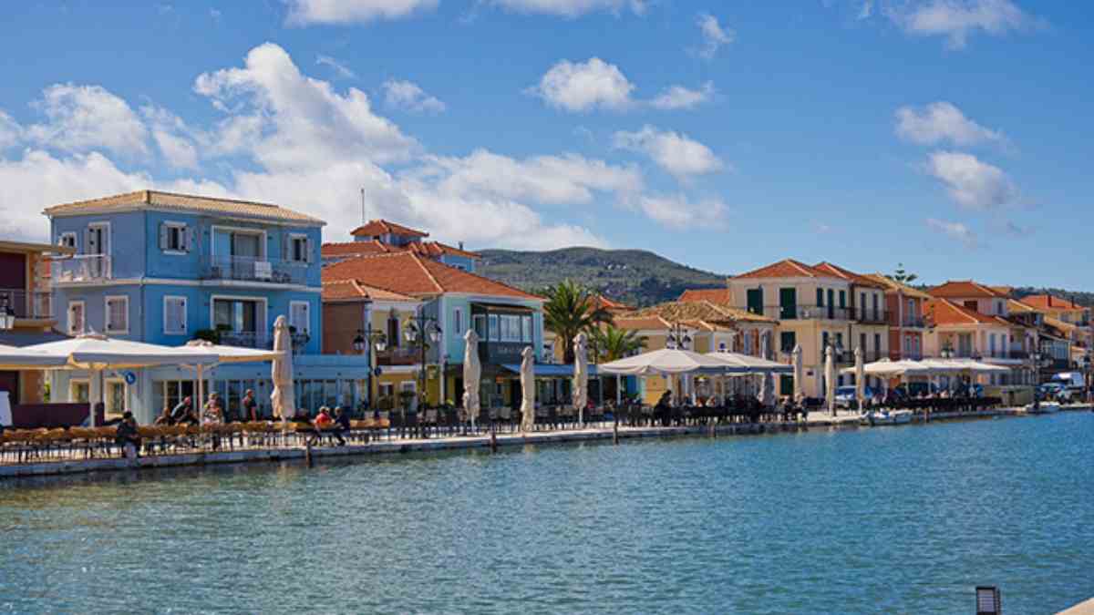 Λευκάδα: Δαχτυλίδι-«θησαυρός» 12.000 ευρώ έκανε φτερά από Δανό τουρίστα – Συνελήφθη 17χρονος