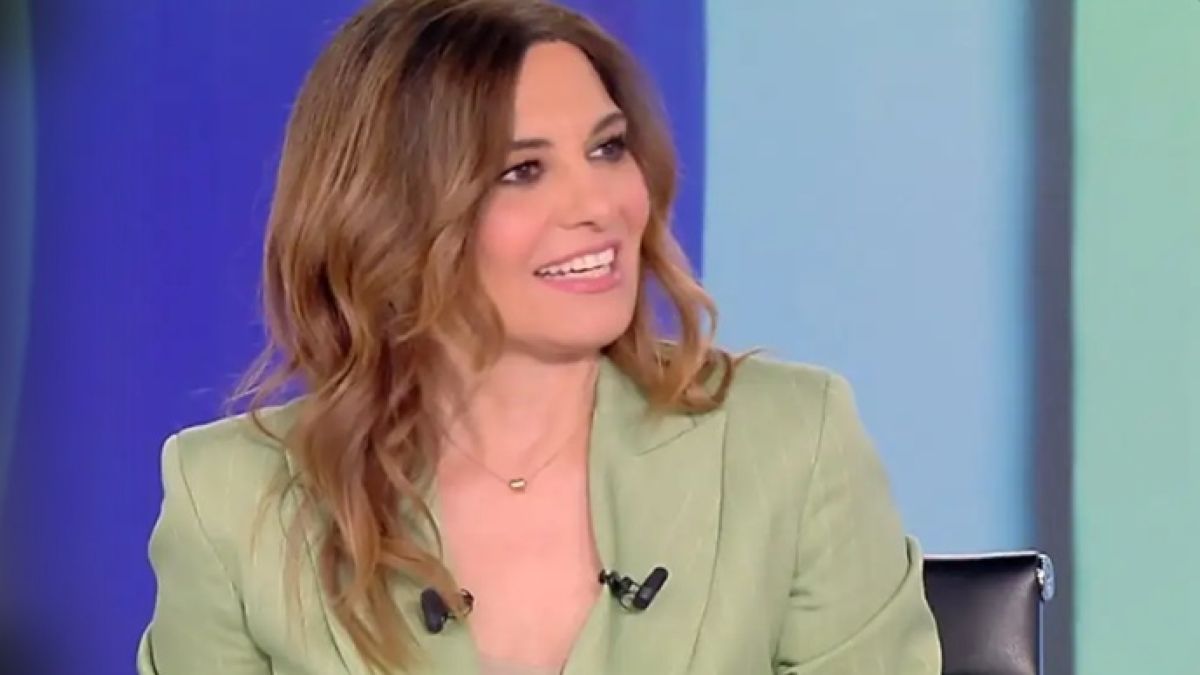 Με την πρώτη «καλημέρα» στις 05:30 ξεκίνησε τη νέα σεζόν η Φαίη Μαυραγάνη
