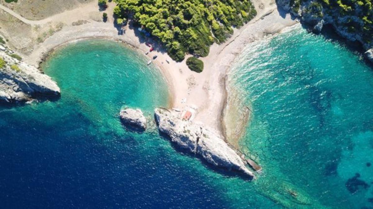 Αυτός ο παράδεισος βρίσκεται μόλις 1,5 ώρα από την Αθήνα