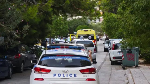 Συναγερμός στη Νέα Σμύρνη: Άνδρας και γυναίκα νεκροί από πυροβολισμούς στην είσοδο πολυκατοικίας