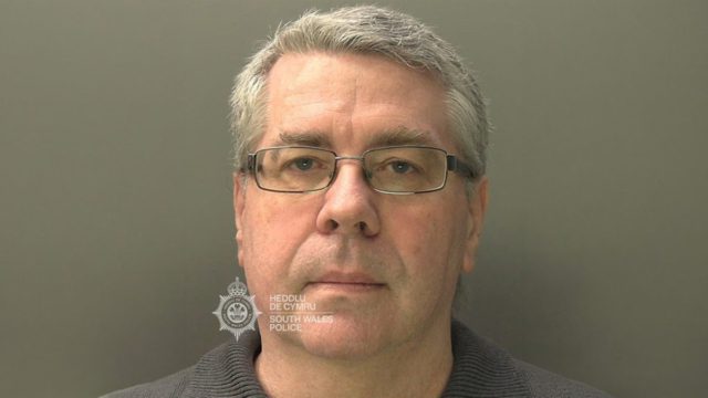 Ουαλία: 60χρονος κρατούσε για τρία χρόνια τη σορό της μητέρας του σε καταψύκτη για τη σύνταξή της