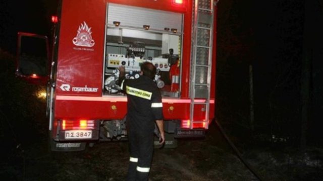 Συναγερμός στην Αρτέμιδα: Φωτιά σε μονοκατοικία στην οδό Χατζοπούλου – Αγωνία για τυχόν εγκλωβισμένους!