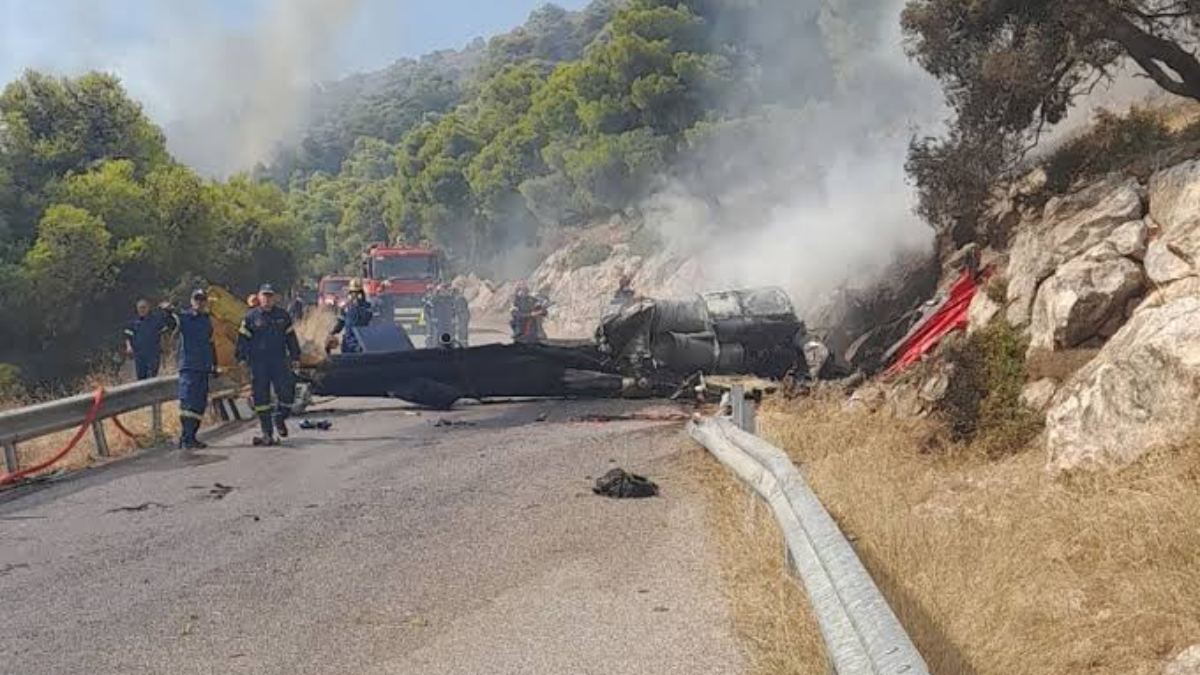 Ψάθα: «Φως» στα αίτια της σύγκρουσης των ελικοπτέρων αναζητούν οι Αρχές – Στο Τατόι τα συντρίμμια