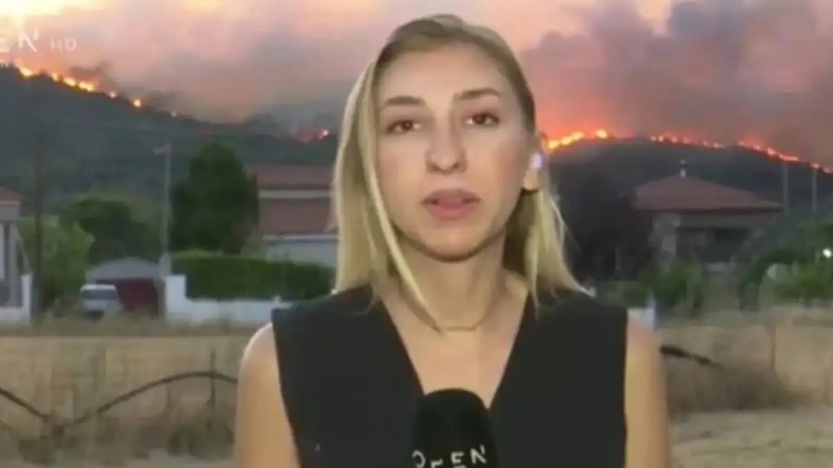Η «ασπίδα» των πυροσβεστών στη Μαρία Σιαμπάνου: «Οι ανθρωποφάγοι του καναπέ ας δείξουν αυτοσυγκράτηση»
