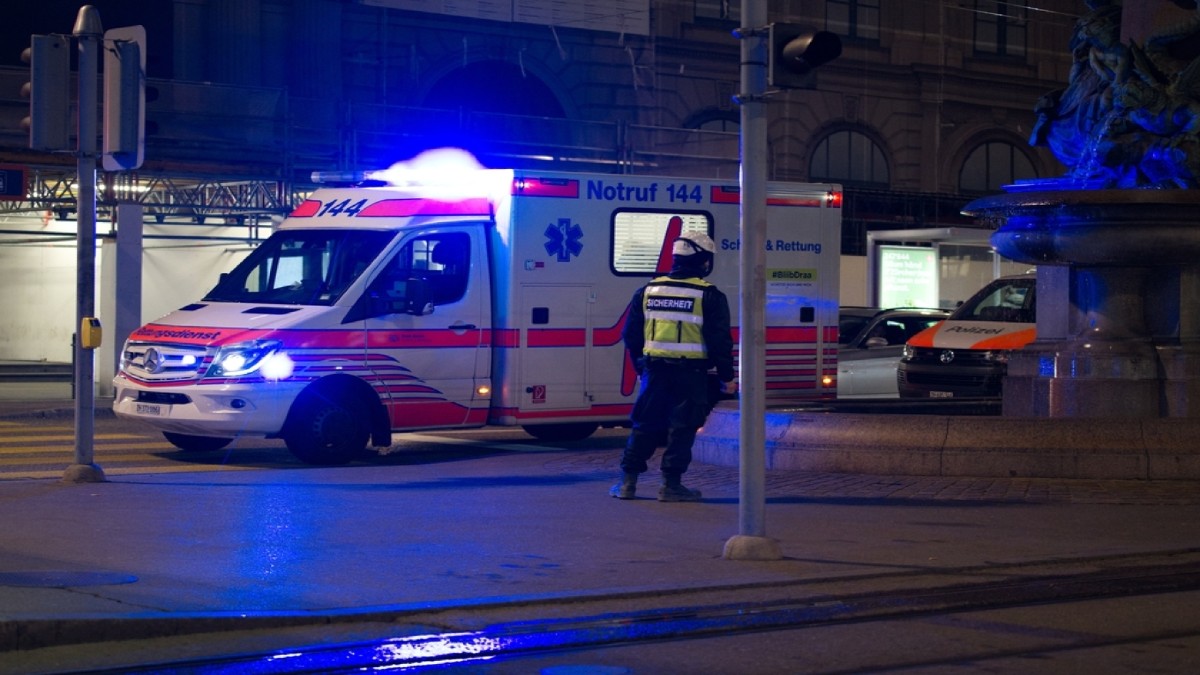 Πυροβολισμοί με «πολλά θύματα» σε rave party με παρέμβαση της αστυνομίας