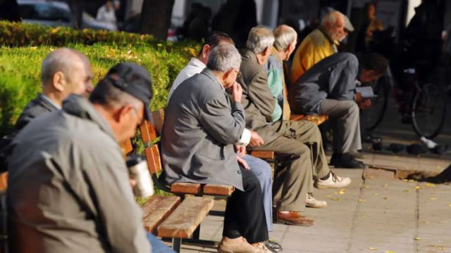 «Κλείδωμα» στο πακέτο για συνταξιούχους στη ΔΕΘ: Στο τραπέζι έκτακτο βοήθημα – Τα ποσά που εξετάζονται