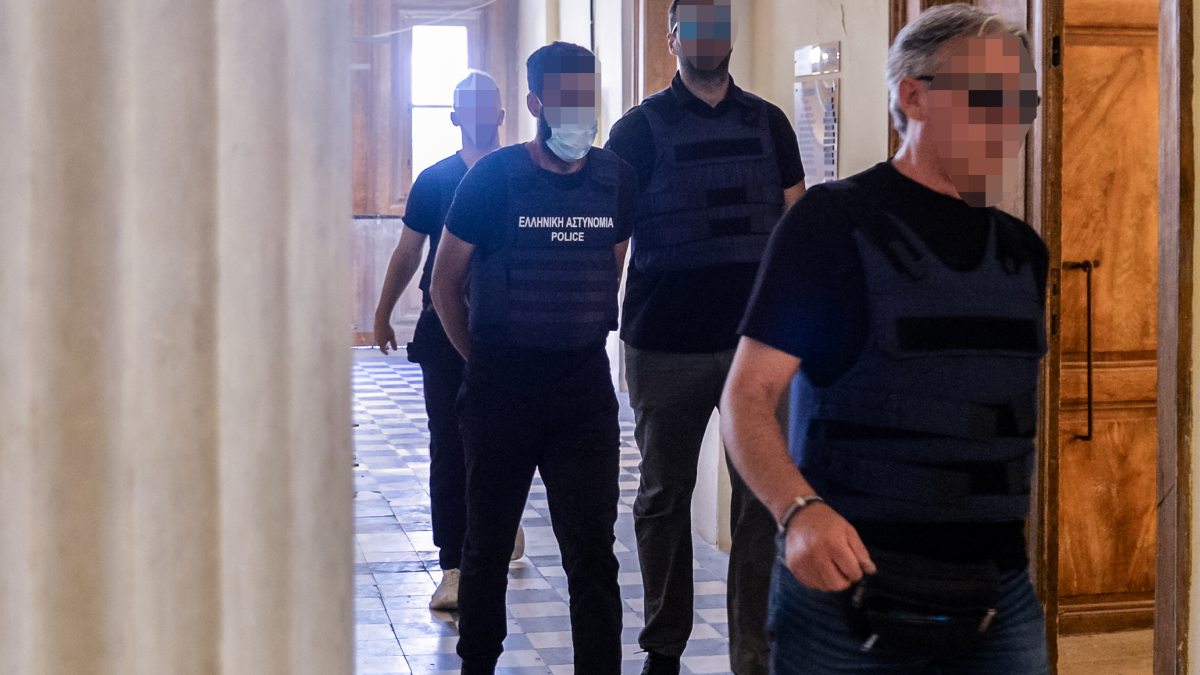 Ανθρωποκτονία στη Σύρο: Η ώρα της κρίσης για τον 41χρονο – Οι ισχυρισμοί περί άμυνας, τι είπε ο πρώην σύζυγος