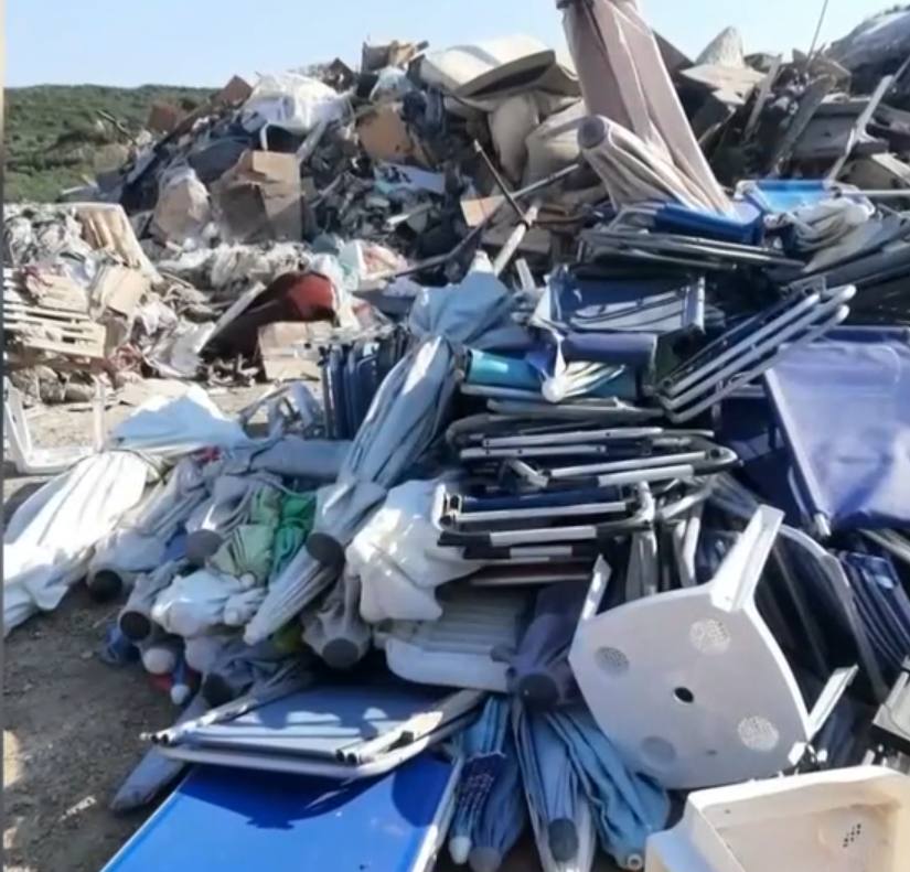 Ο Δήμος Πολυγύρου δηλώνει ότι οι έλεγχοι θα συνεχιστούν, με στόχο οι ακτές να παραμένουν ελεύθερες, καθαρές και προσβάσιμες για όλους.