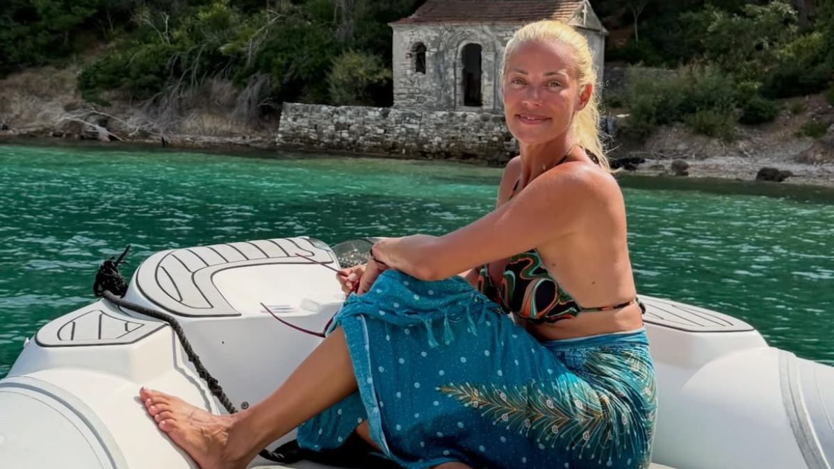 Ζέτα Μακρυπούλια: «Έστω και στην εκπνοή, λίγο καλοκαίρι και για μένα» – Οι στιγμές χαλάρωσης σε σκάφος