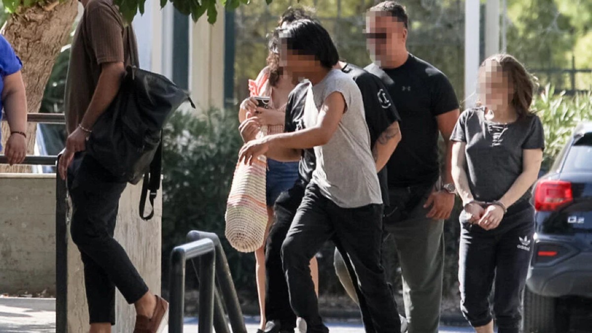Κυψέλη: Στον ανακριτή οι τρεις κατηγορούμενοι συνοδευόμενοι από τον Ευαγγελάτο