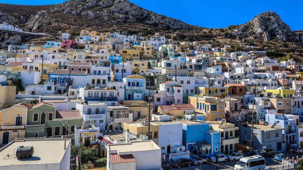 Απάτη στην Κάρπαθο: Έπεισαν ανήλικο να τους παραδώσει χρήματα και τιμαλφή – Δύο συλλήψεις
