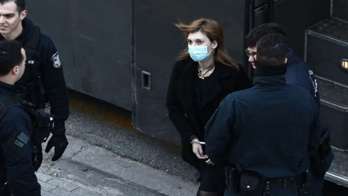 Κάθε κατεργάρης στον πάγκο του: Η Πισπιρίγκου διαγνώστηκε με νέα αρρώστια μεγαλύτερη από αυτήν της ψυχής της και γίνεται χαμός στα σχόλια για θεία δίκη!