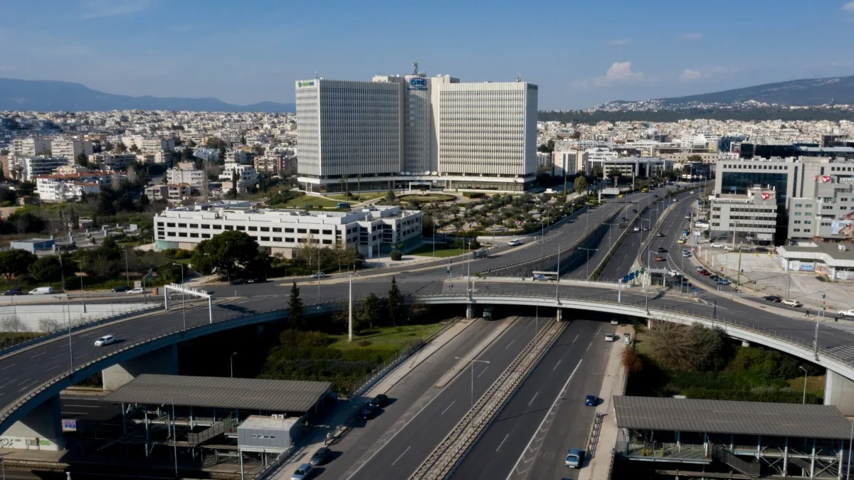 Τροχαίο με παράσυρση πεζού στη Λεωφόρο Κηφισίας και με κυκλοφοριακά προβλήματα