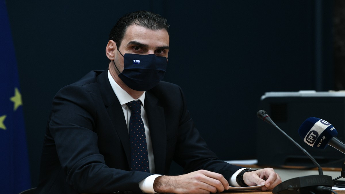 Από το χειρουργείο στο Υπουργείο Υγείας: Η πορεία του Μάριου Θεμιστοκλέους