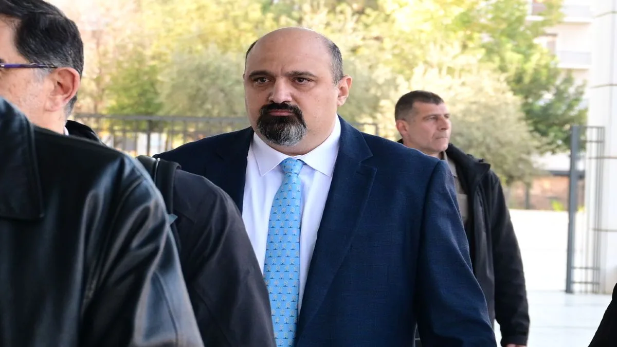Τέμπη: Στο εδώλιο ο Τριαντόπουλος – «Μάχη για να αποδείξω την αθωότητά μου»