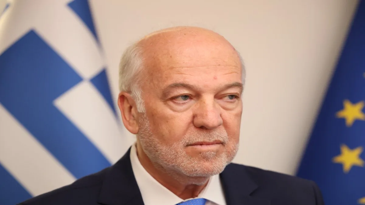 «Τότε ήταν ο Βενιζέλος, τώρα ο Δουδωνής»: Η αιχμηρή επίθεση Φλωρίδη στο ΠΑΣΟΚ