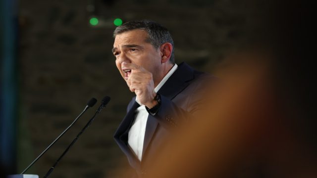 Τσίπρας στη Θεσσαλονίκη: Νέα αρχή με παλιές συνταγές, πολλά δισ. και… λίγη μνήμη