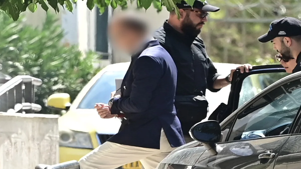 Στις φυλακές Κορυδαλλού μεταφέρθηκαν τα ξημερώματα Γάκα και Θεοδωρόπουλος για τον θάνατο του Γιώργου Μαζωνάκη (Βίντεο)