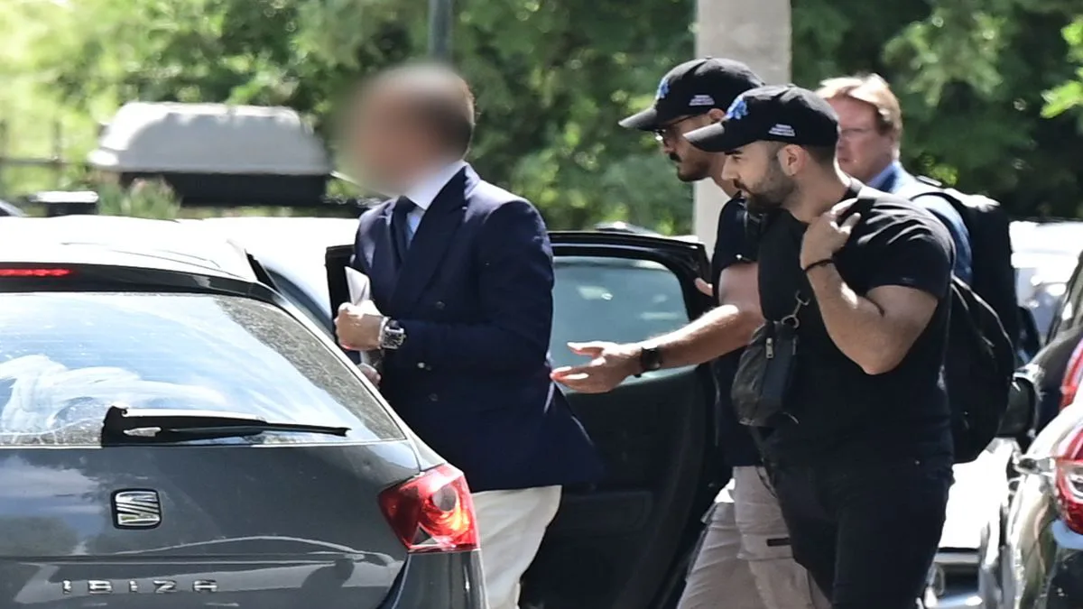Τον έκοψε η λόρδα: Μετά την απεργία πείνας και την προφυλάκιση στον Κορυδαλλό για τον θάνατο του Μαζωνάκη ο Θεοδωρόπουλος υποκύπτει!