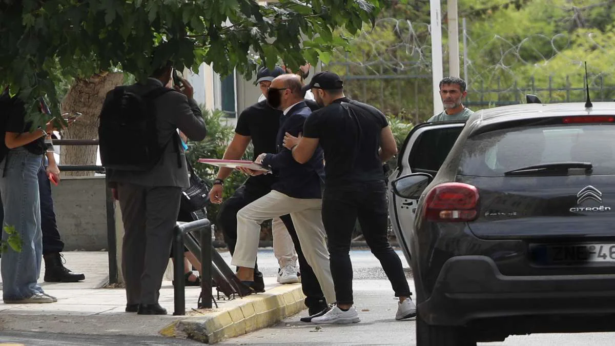 Μαζωνάκης: Το θρίλερ με τον απινιδωτή και οι τηλεφωνικές οδηγίες