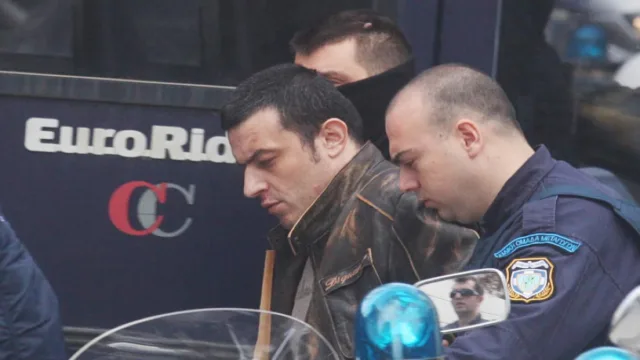 Αλκέτ Ριζάι: Ανθρωποκυνηγητό για τον δραπέτη – «Δεν αποκλείουμε να έχει τραυματιστεί»