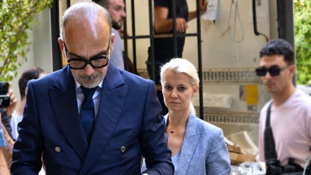 «Είπε στη σύζυγό μου ότι είχε καρκίνο, ενώ δεν είχε»: Νέα καταγγελία-σοκ για ψευδείς διαγνώσεις από το ιατρείο στο Κολωνάκι!