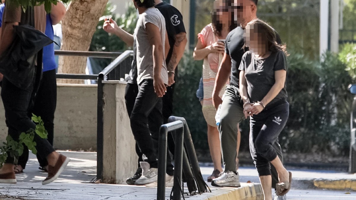 Νεκρό βρέφος στην Κυψέλη: «Δεν είναι δολοφόνοι, αλλά κακοί γονείς», λέει ο συνήγορος