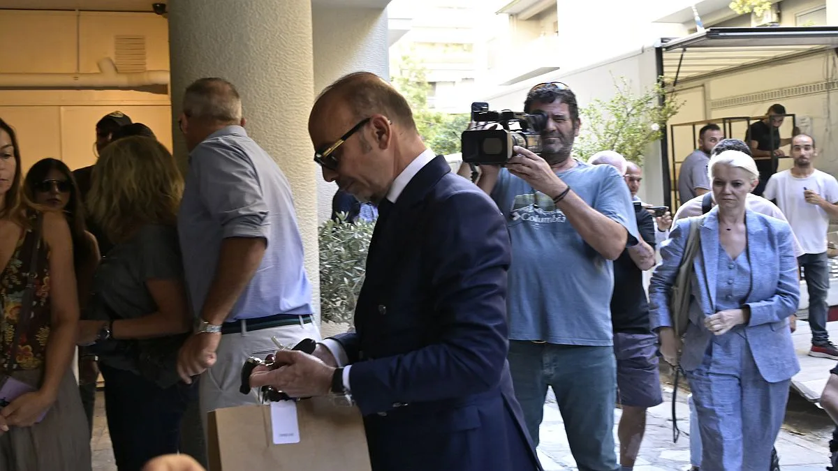 Τα ψηφιακά δεδομένα «μιλούν»: Πότε έπαψε να χτυπά η καρδιά του τραγουδιστή – «Μαύρο κουτί» το μηχάνημα πλασμαφαίρεσης για τον θάνατο του Γιώργου Μαζωνάκη