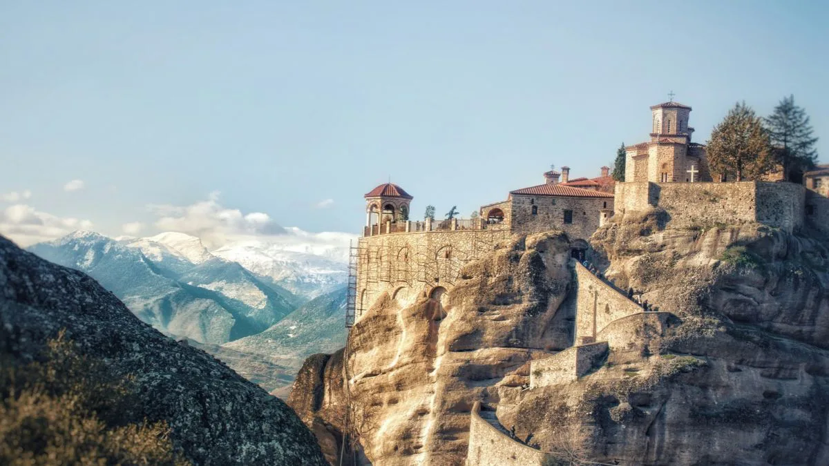 6 Μονές σε μία εκδρομή στα Μετέωρα: Η σωστή σειρά για να τις προλάβεις όλες χωρίς ταλαιπωρία