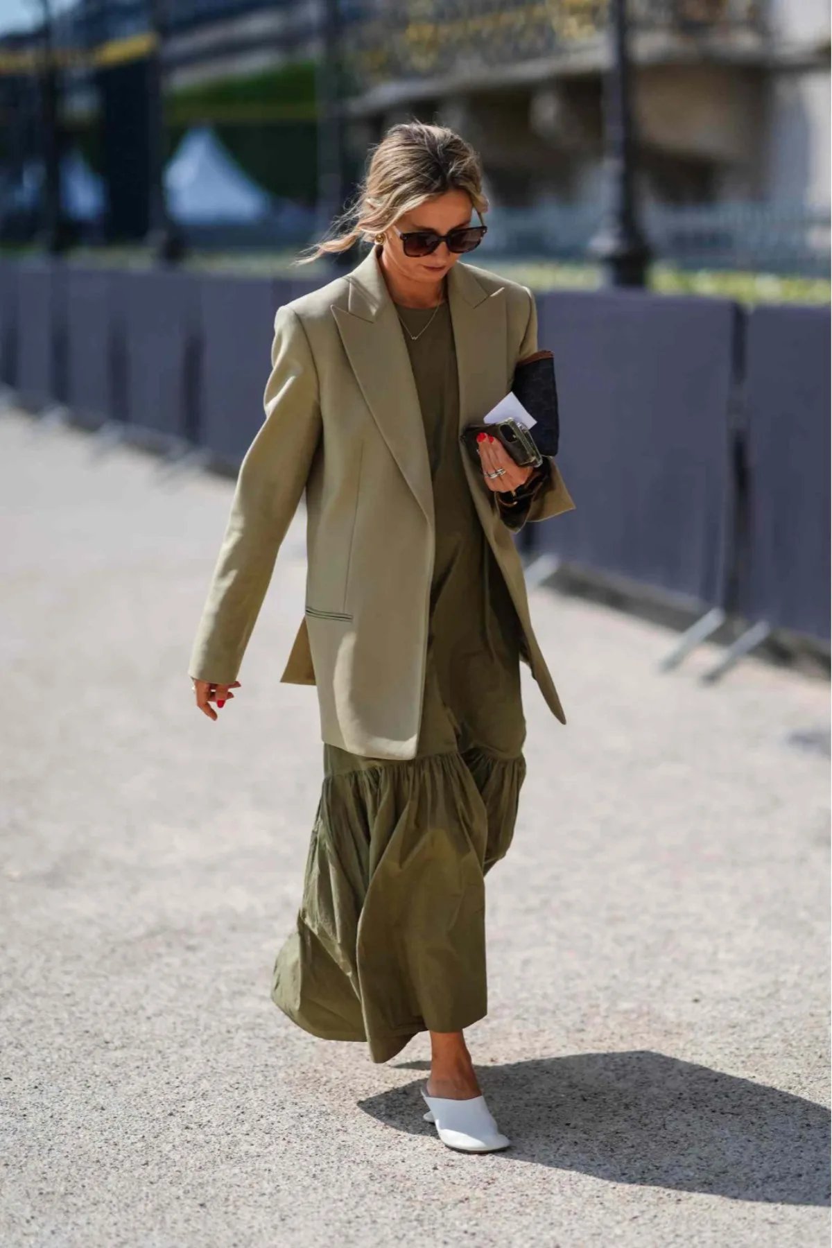 χακί και πράσινο λαδί outfit