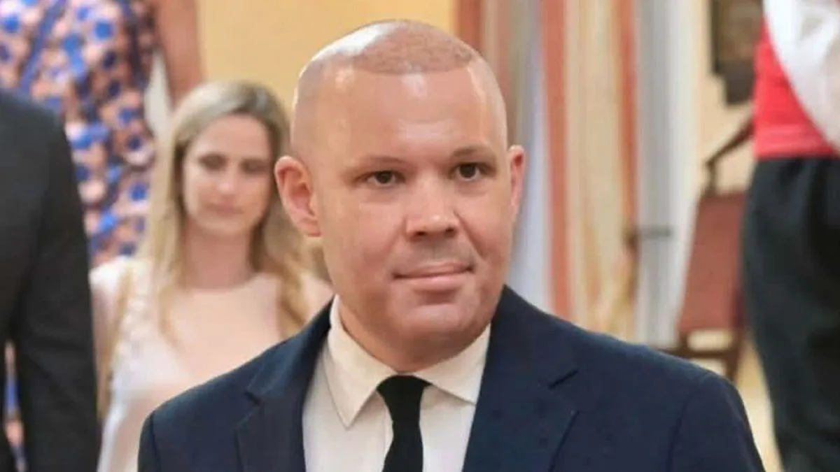 Αιμίλιος Βουγιουκλάκης: Διαψεύδει «μυστική» προσέλευση του Γιώργου Μαζωνάκη στο Ασκληπιείο Βούλας