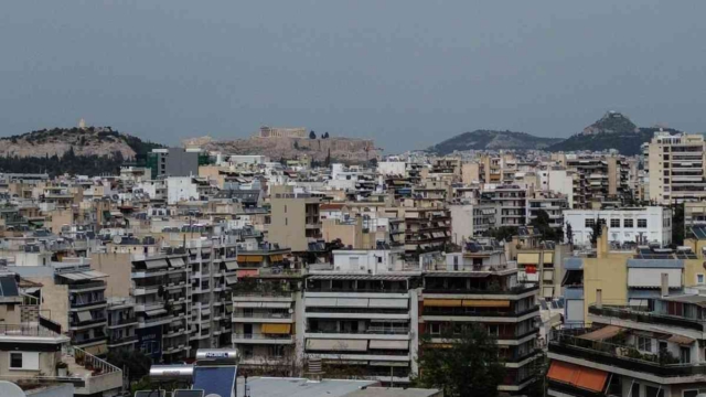 Ακίνητα: Μειώνεται ο ΕΝΦΙΑ για 1 εκατ. φορολογούμενους – Υποχρεωτικά μέσω τραπεζών τα ενοίκια