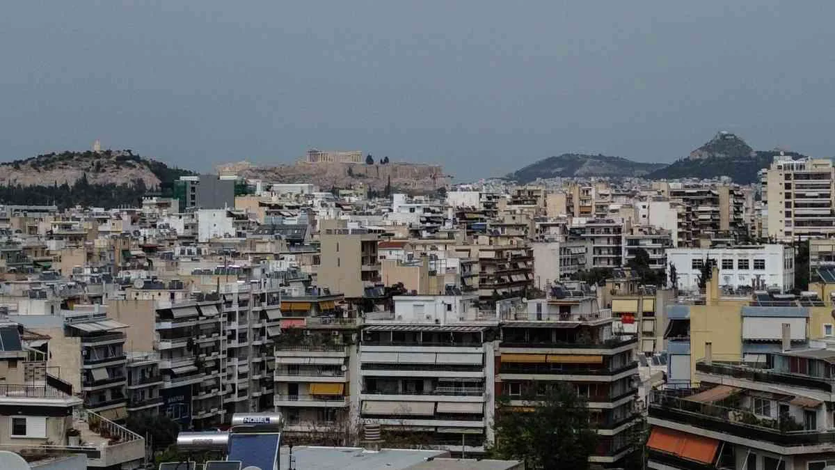 Ακίνητα: Μειώνεται ο ΕΝΦΙΑ για 1 εκατ. φορολογούμενους – Υποχρεωτικά μέσω τραπεζών τα ενοίκια